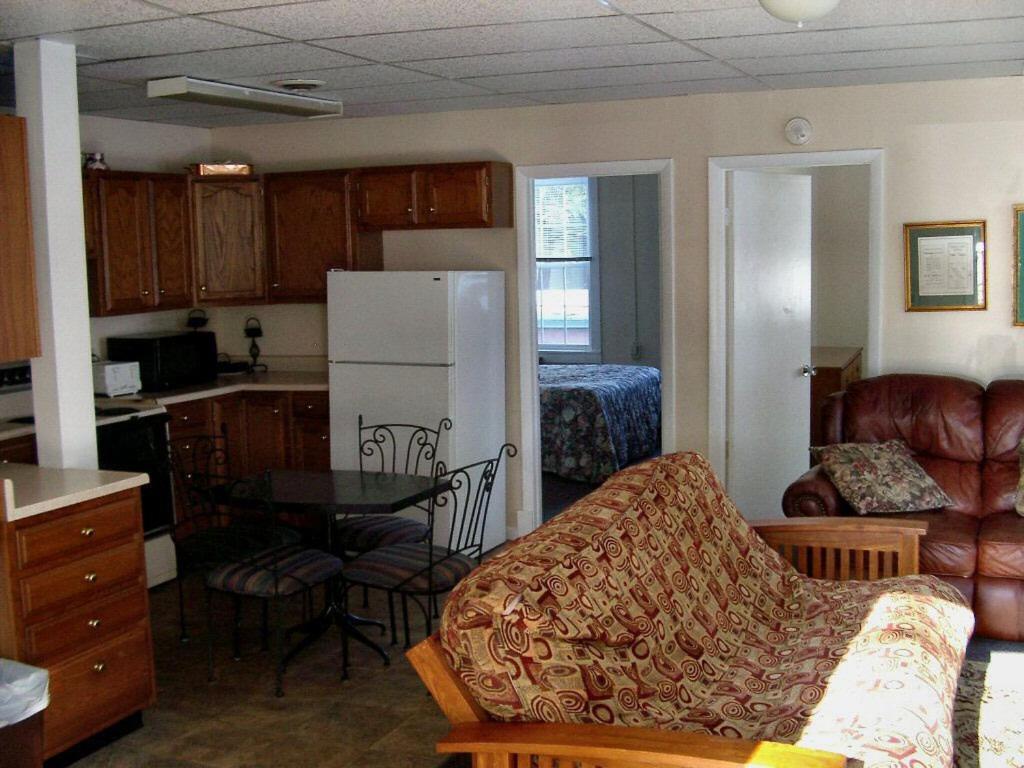 Windsor Motel Lake George Luaran gambar